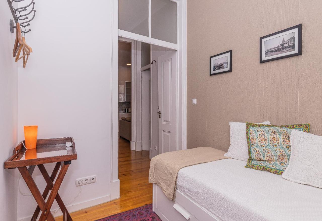 Alfama Comfy Premium Apartment Lisbona Esterno foto
