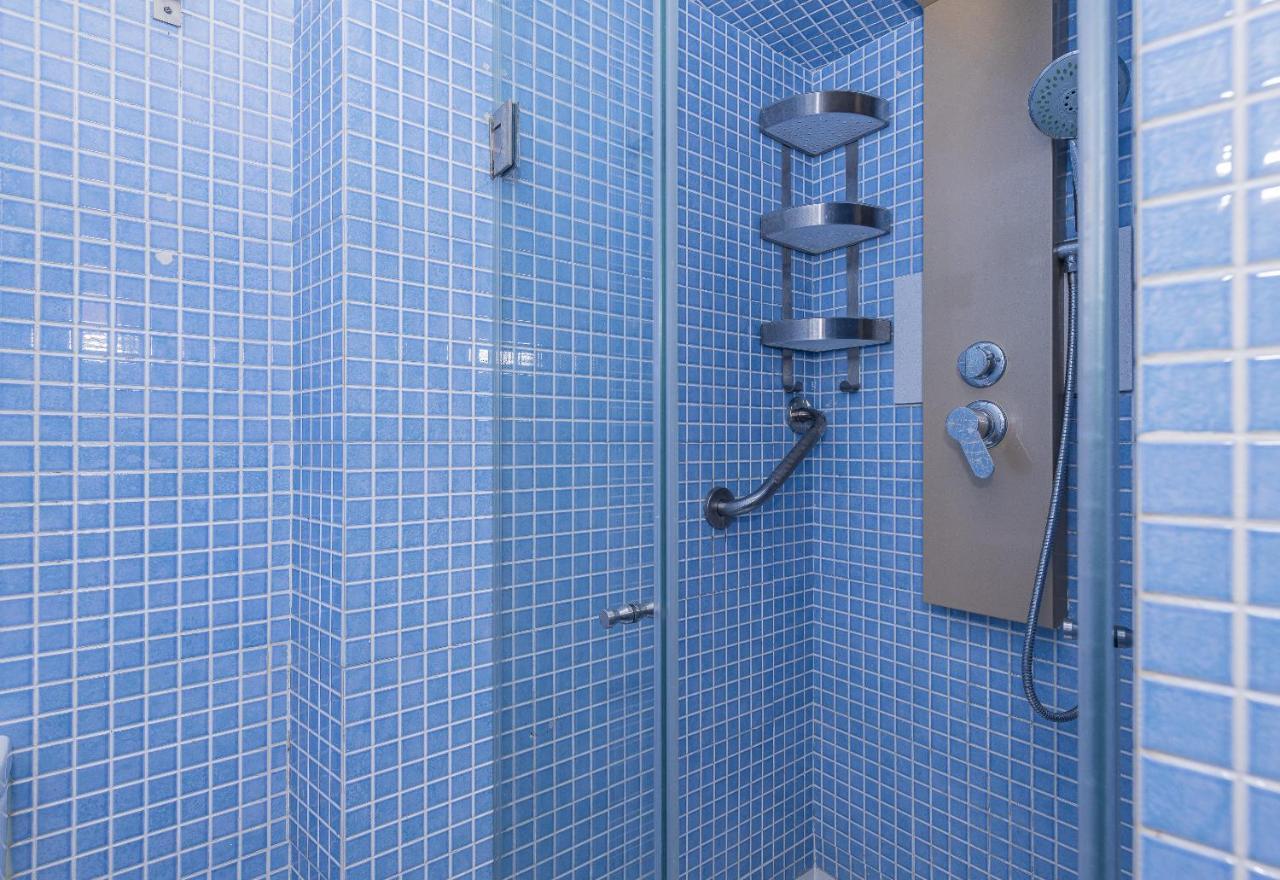 Alfama Comfy Premium Apartment Lisbona Esterno foto